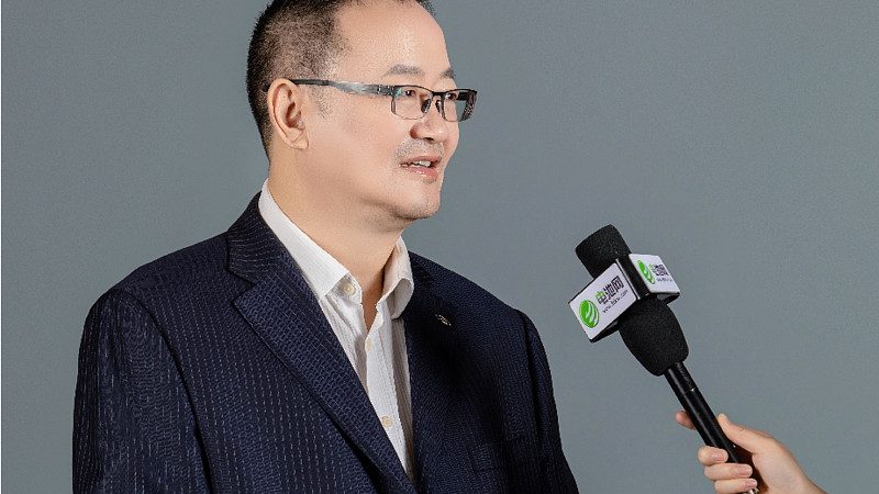 光伏板材质揭秘：揭秘材质如何影响发电效率